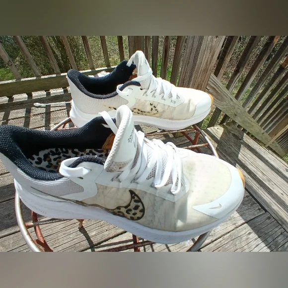 Nike Winflo 8 Premium White Leopard Women's Shoes - Picture 7 of 14